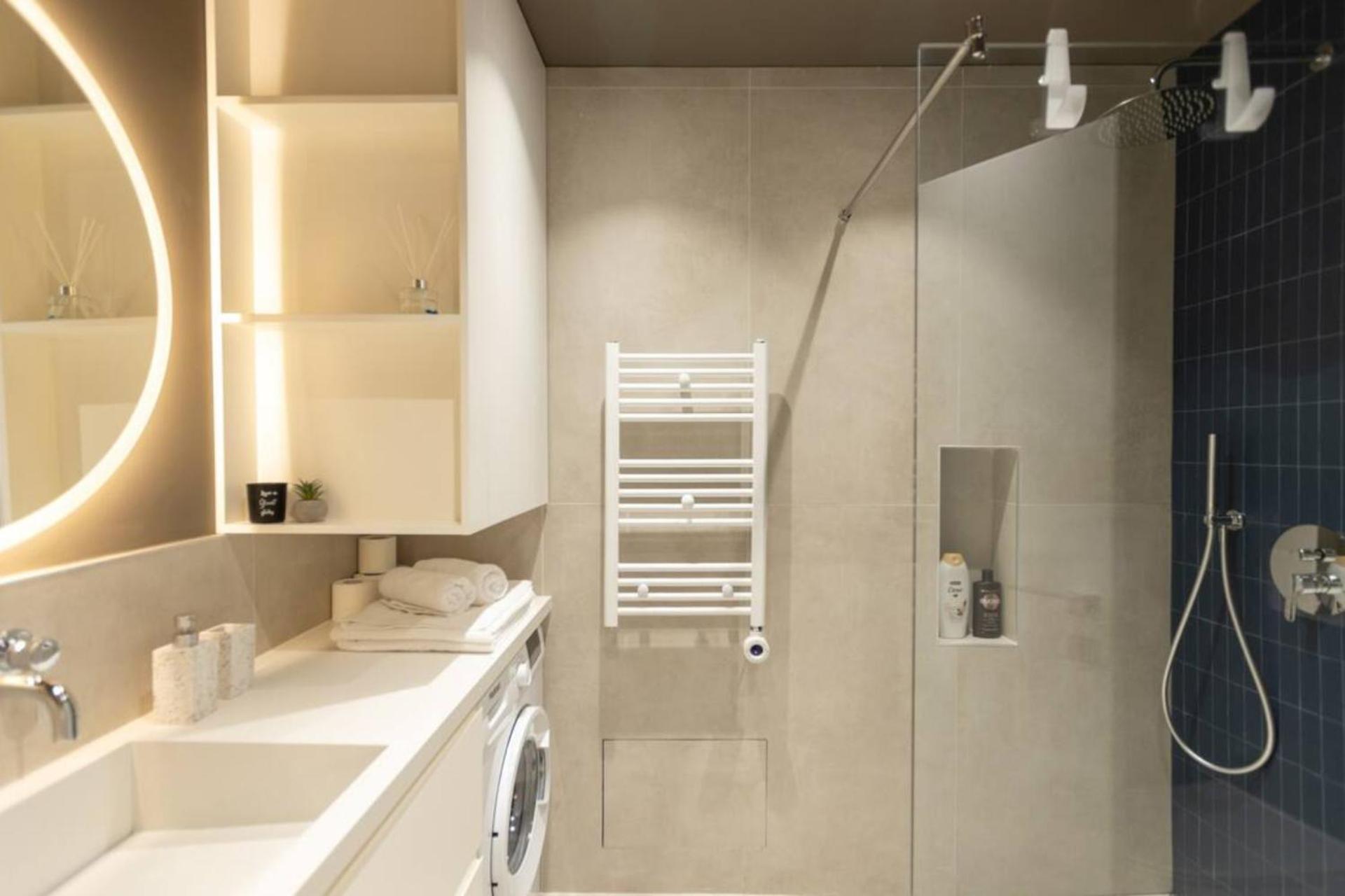 Aparthotel Modern In Tirane, Qarku I Tiranes, Albania