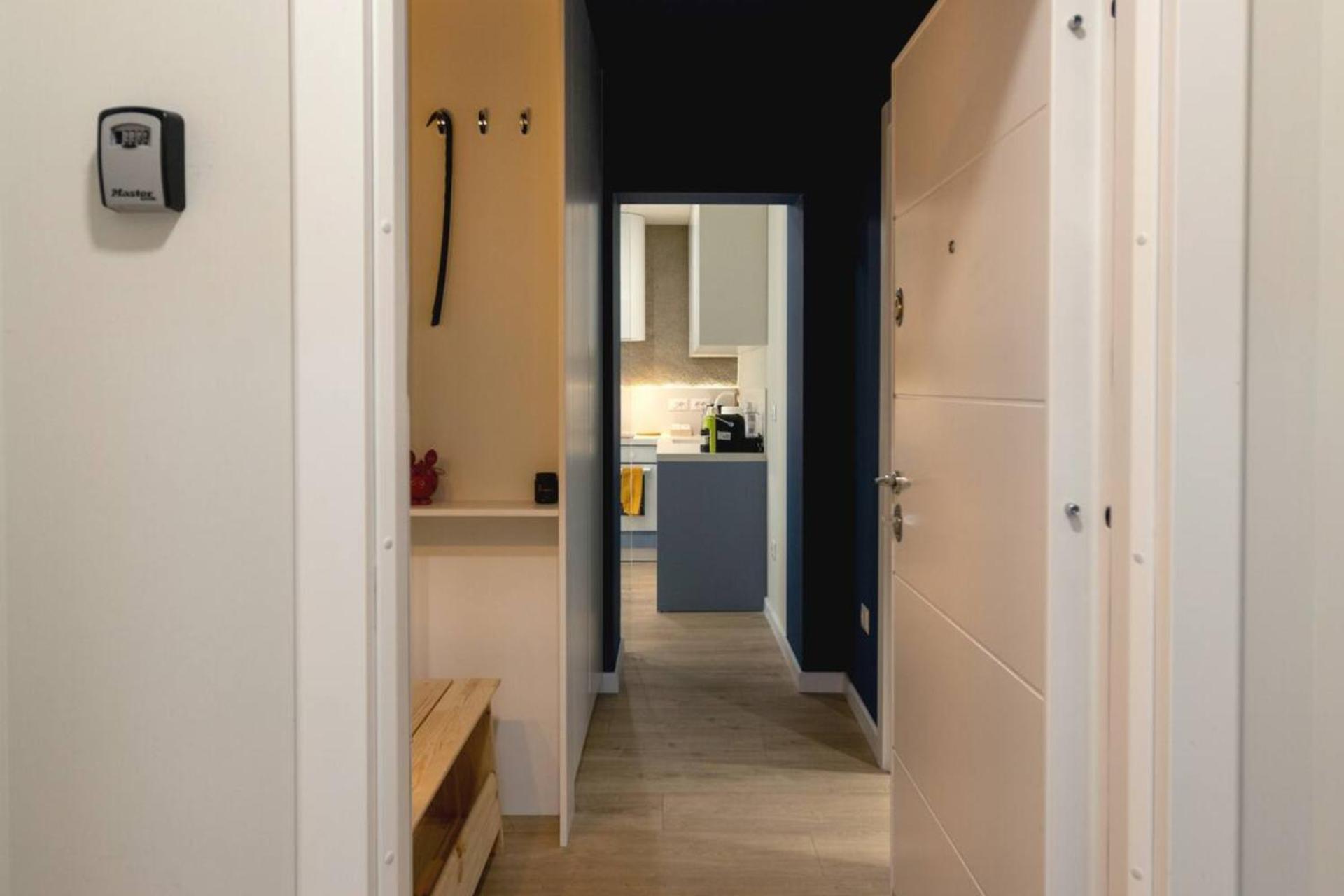 Aparthotel Modern In Tirane, Qarku I Tiranes, Albania *